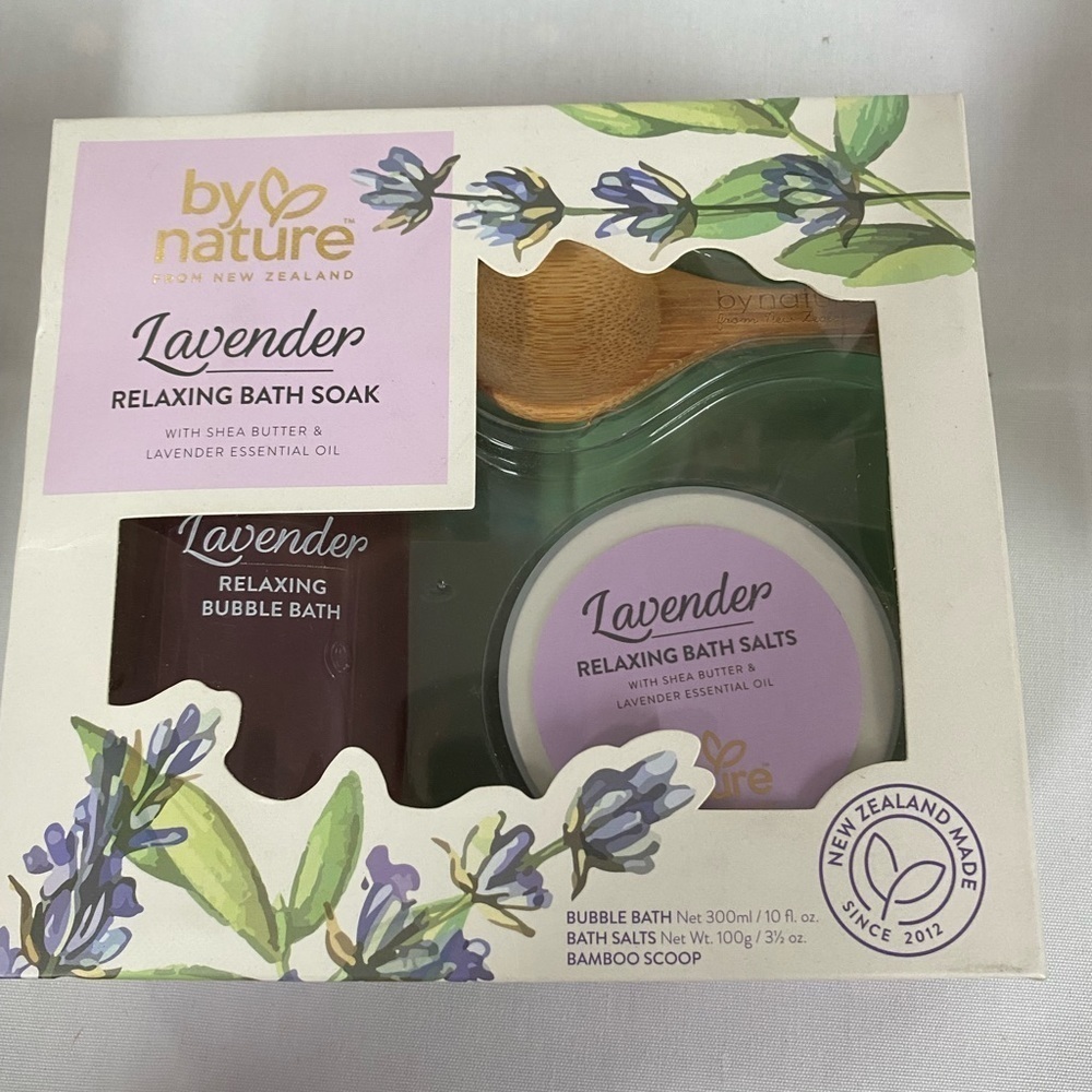 By Nature Lavender Relaxing Bath Soak (CV)